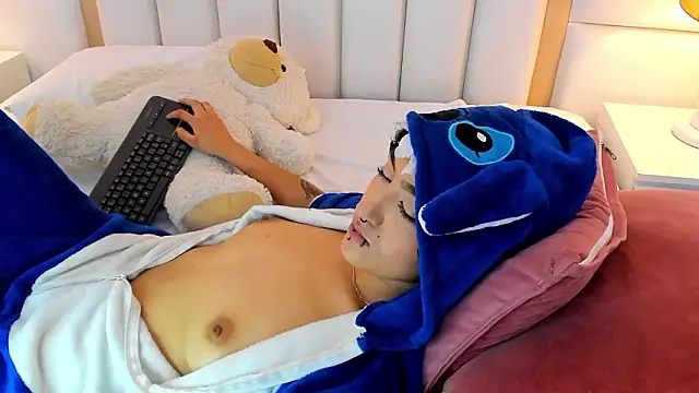 EllaEvanz's Live XXX Chat