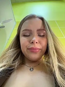 Liza_risky 现场XXX聊天