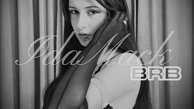 IdaMack লাইভ XXX চ্যাট