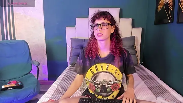 AliceMadnes 即時 XXX 聊天