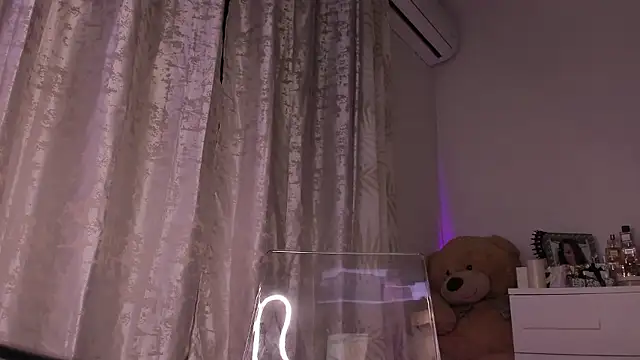 DakotaDaimon 即時 XXX 聊天