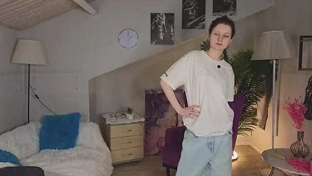 CarmaOlen 即時 XXX 聊天