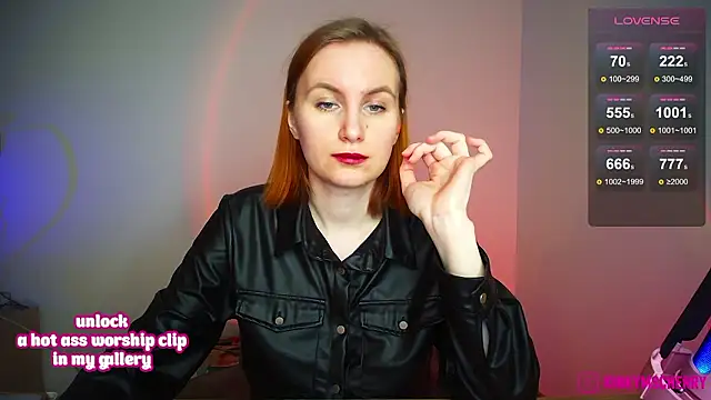 KinkyMissCherry 即時 XXX 聊天