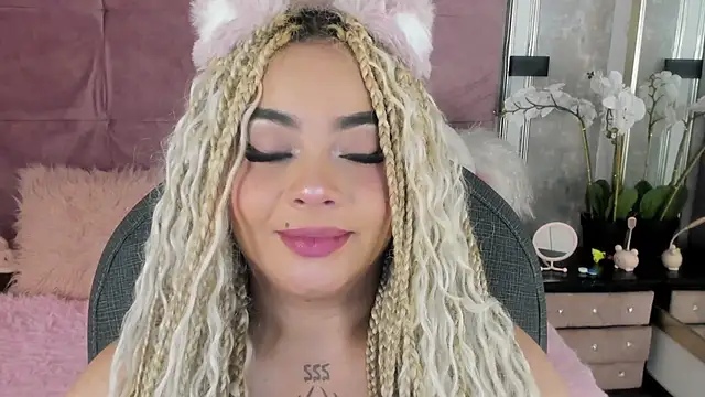 conny__curly 即時 XXX 聊天