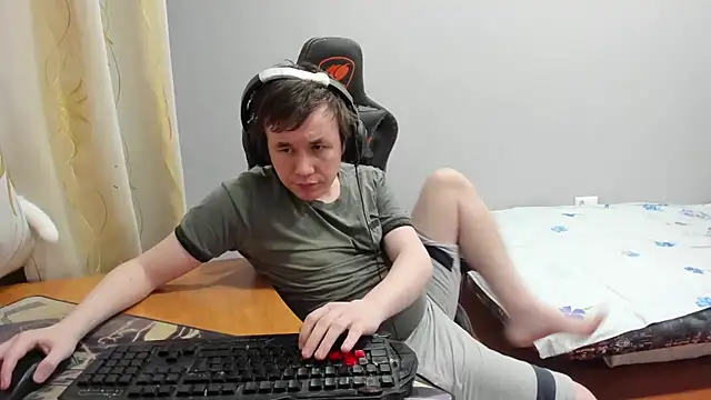 iliaskrislove: онлайн-секс-чат