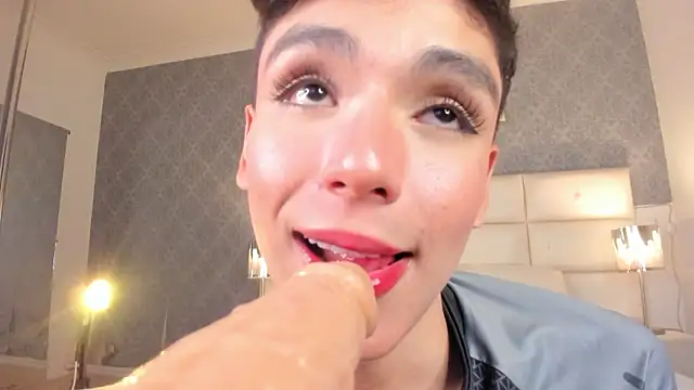 thommy_thompson Adlı Modelin Web Kamerası Şovu