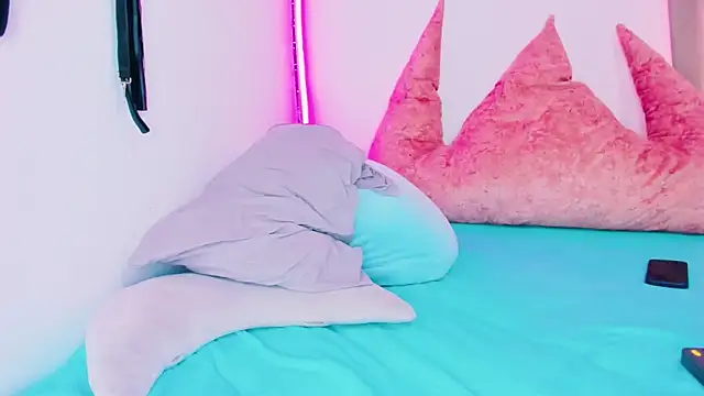 Candace_Queen 在線直播表演