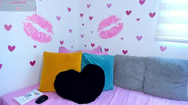 MiaAylen_ 即時 XXX 聊天