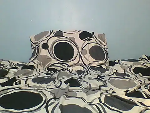 XXX chat uživo modela hornyqueen93