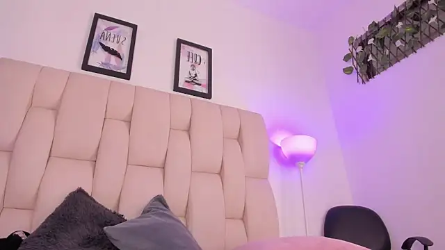 Živý XXX chat KristalFoxx