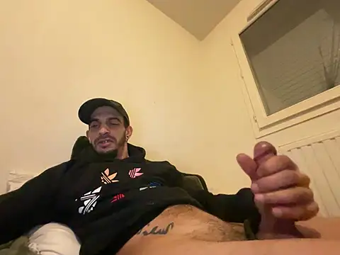 Rebeu313's Live XXX Chat