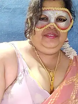 tamilthanushri Chat XXX live