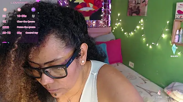 katherinnyazz Adlı Modelin Canlı XXX Sohbeti