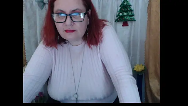 PlayfullMature's Live XXX Chat