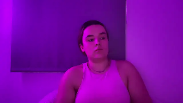 maisiesmithx Adlı Modelin Canlı XXX Sohbeti