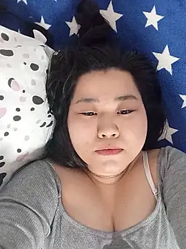 Sofy_Noir Adlı Modelin Canlı XXX Sohbeti