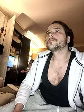 Show modela Titilouonlyf69 na web-kameri