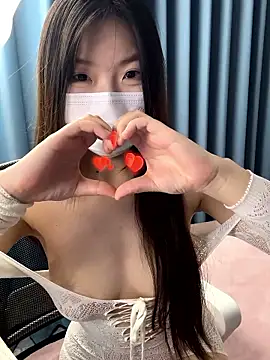 دردشة _xiaoxinxin_ الجنسية المباشرة