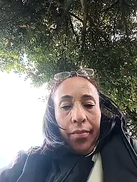 Coeur_de_luxure's Webcam Show