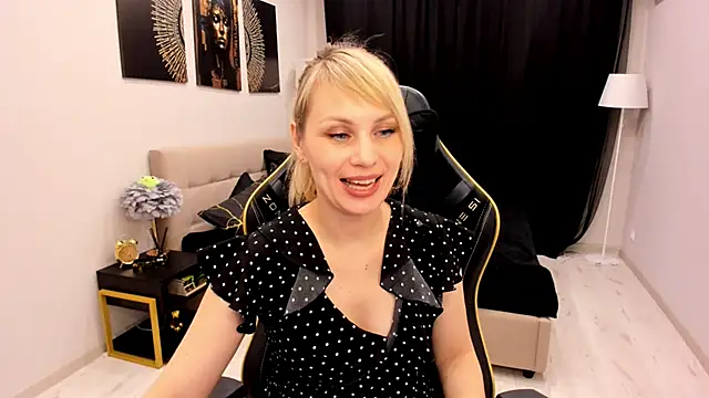 LindaSandy_1 现场XXX聊天