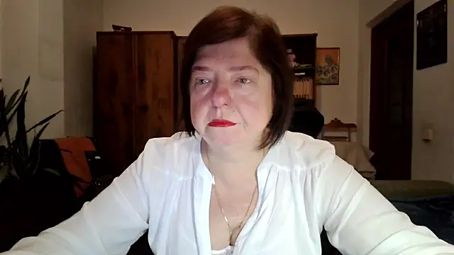 Violet_Pulse: онлайн-секс-чат