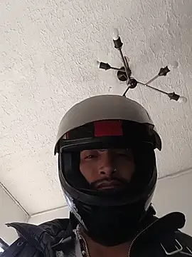 Kingbigcock23cm's Webcam Show