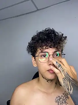 Abby_Evanns1のライブXXXチャット