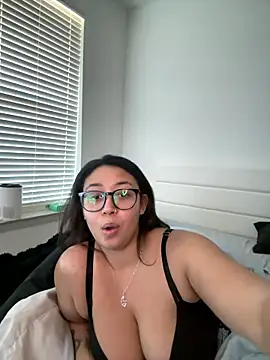 minha_baby Show in webcam