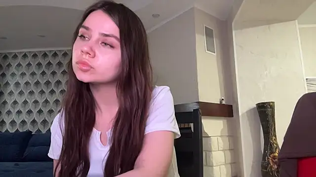 MiloyNoir live XXX chat