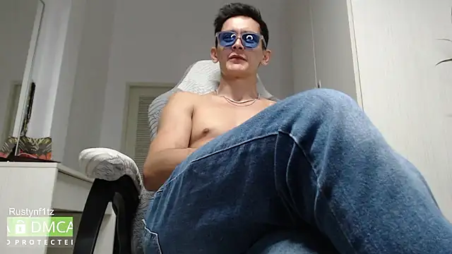 Rustynf1tz_ Live XXX-chat