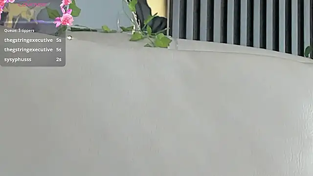 Agathaargent_ élő XXX-chatje