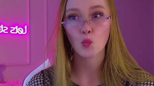 AgataFoxley: онлайн-секс-чат