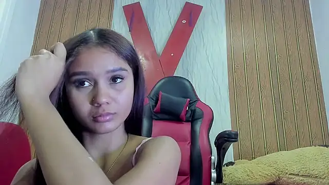 MarianaManzur: онлайн-секс-чат