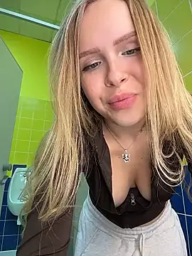 Liza_riskyのライブXXXチャット