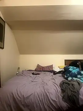 MJG1976 Adlı Modelin Canlı XXX Sohbeti