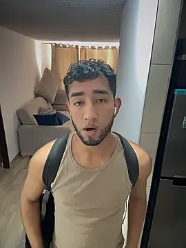 liam_bronw Adlı Modelin Canlı XXX Sohbeti