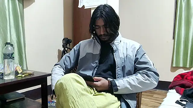 Gre3k_god Adlı Modelin Canlı XXX Sohbeti