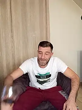 Alexdaniel89's Live XXX Chat