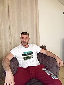 دردشة Alexdaniel89 الجنسية المباشرة