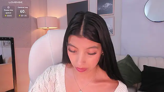 Tiffany_Low's Live XXX Chat