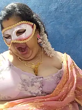 tamilthanushri's Live XXX Chat