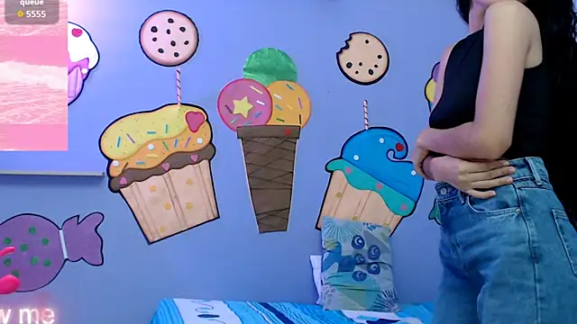 skinnykalitzo18 élő XXX-chatje