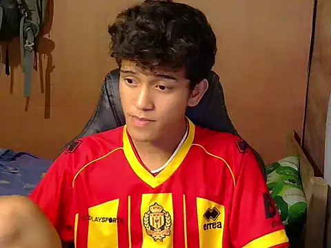 hugekenbigcock's Webcam Show