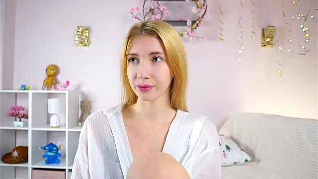 SunnivaCovil's Live XXX Chat