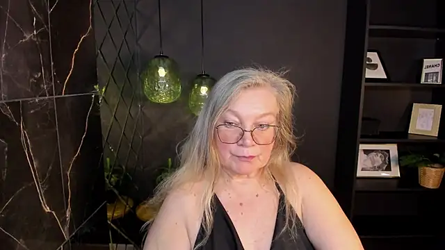 NataliMellow: онлайн-секс-чат