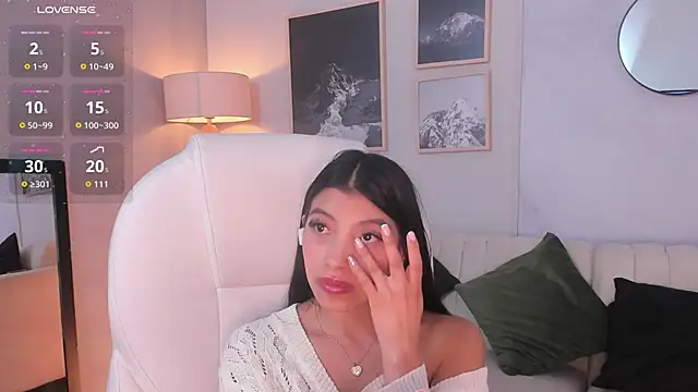 Tiffany_Low 即時 XXX 聊天