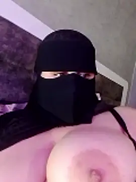 LANA___sexy Adlı Modelin Canlı XXX Sohbeti