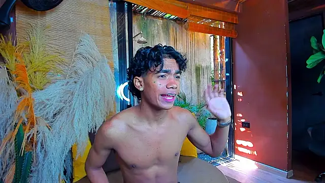 AlanCutee Chat XXX live