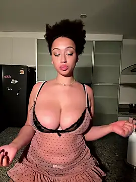 Naomisroom's Webcam Show