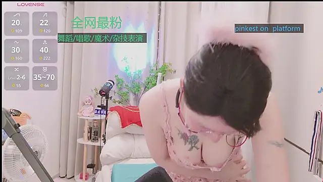 Luck_Lili_のウェブカメラショー